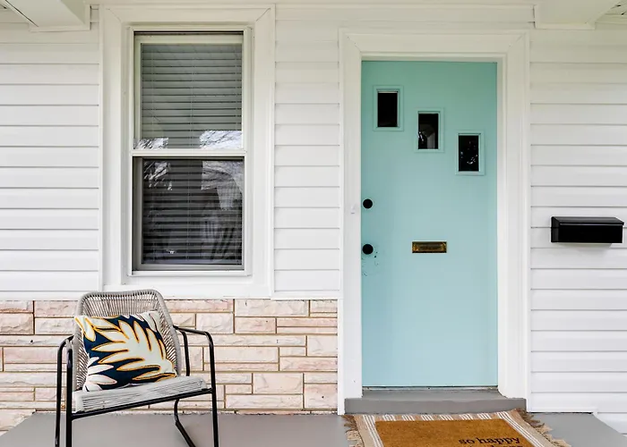 Private Boho Bungalow 10 Minutes To Downtown Rva!